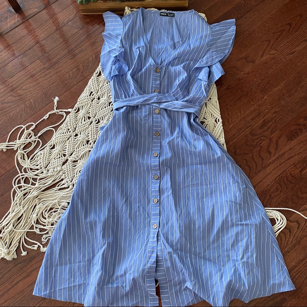 3/$20 NWOT [Shein] pinstriped dress - Picture 2 of 5